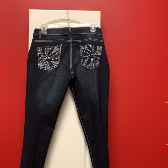 Jeans - Picture 5 of 7
